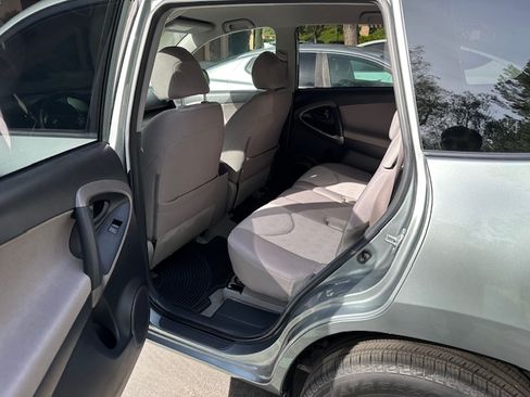 Used 2008 Toyota RAV4 2WD V6 w/ 3rd Row image 15