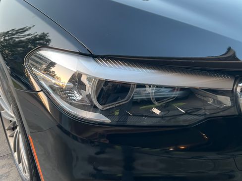 Used 2019 BMW 530i w/ Convenience Package RWD image 28