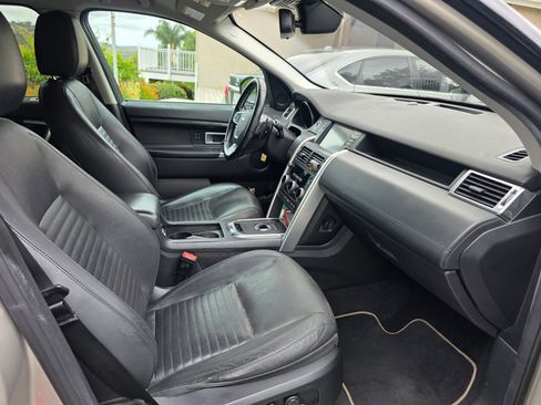 Used 2017 Land Rover Discovery Sport HSE Luxury AWD/4WD image 8