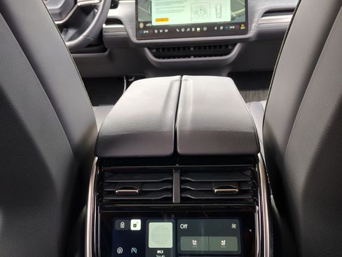 Used 2025 Rivian R1T Adventure image 14