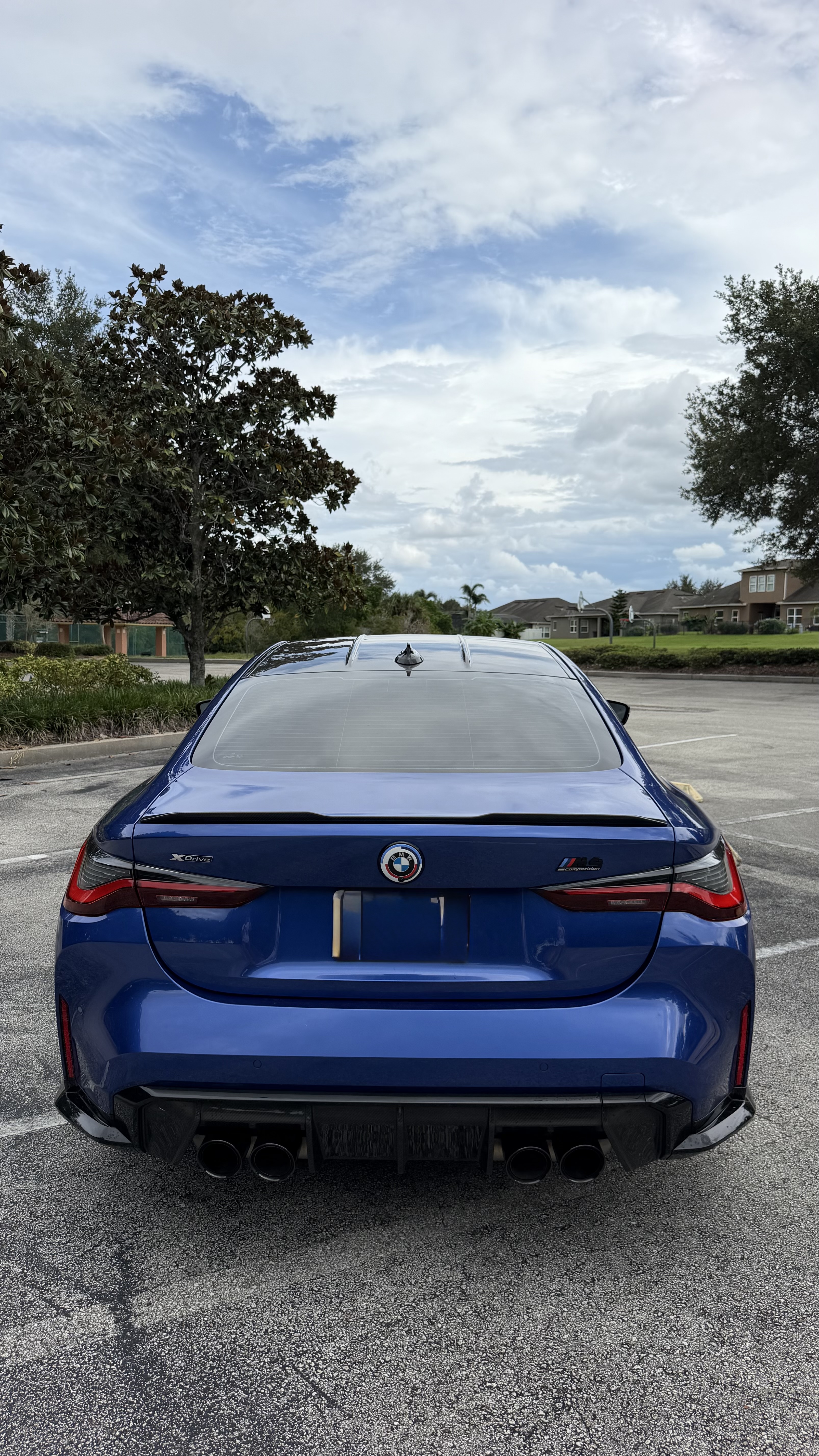 Used 2023 BMW M4 xDrive Competition w/ M Carbon Exterior Package AWD/4WD image 9