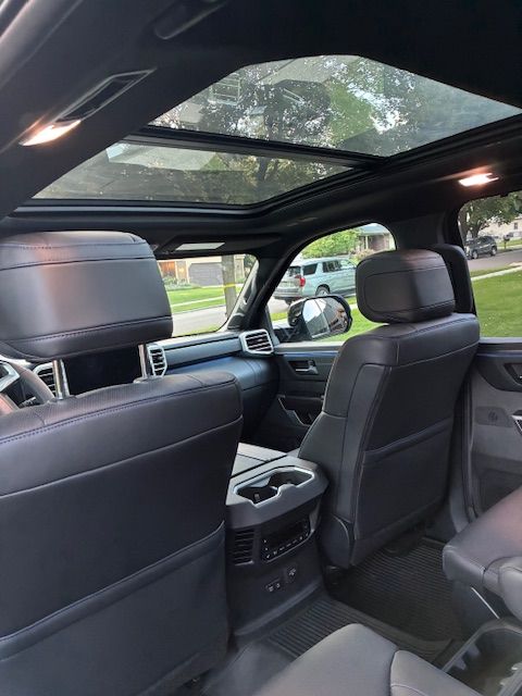 Used 2023 Toyota Sequoia Platinum AWD/4WD image 11