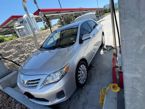 Used 2013 Toyota Corolla LE FWD image 5