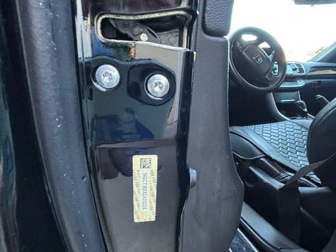 Used 2013 Honda Accord EX-L image 17