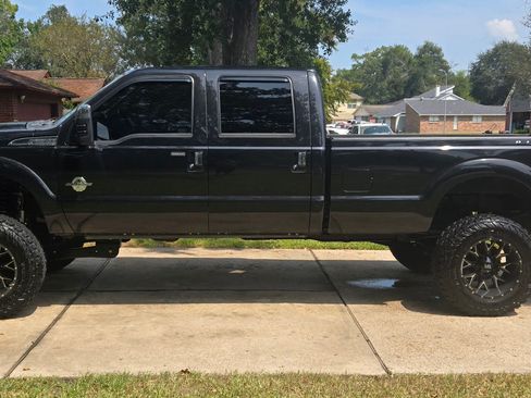 Used 2014 Ford F250 Platinum w/ FX4 Off-Road Package image 4