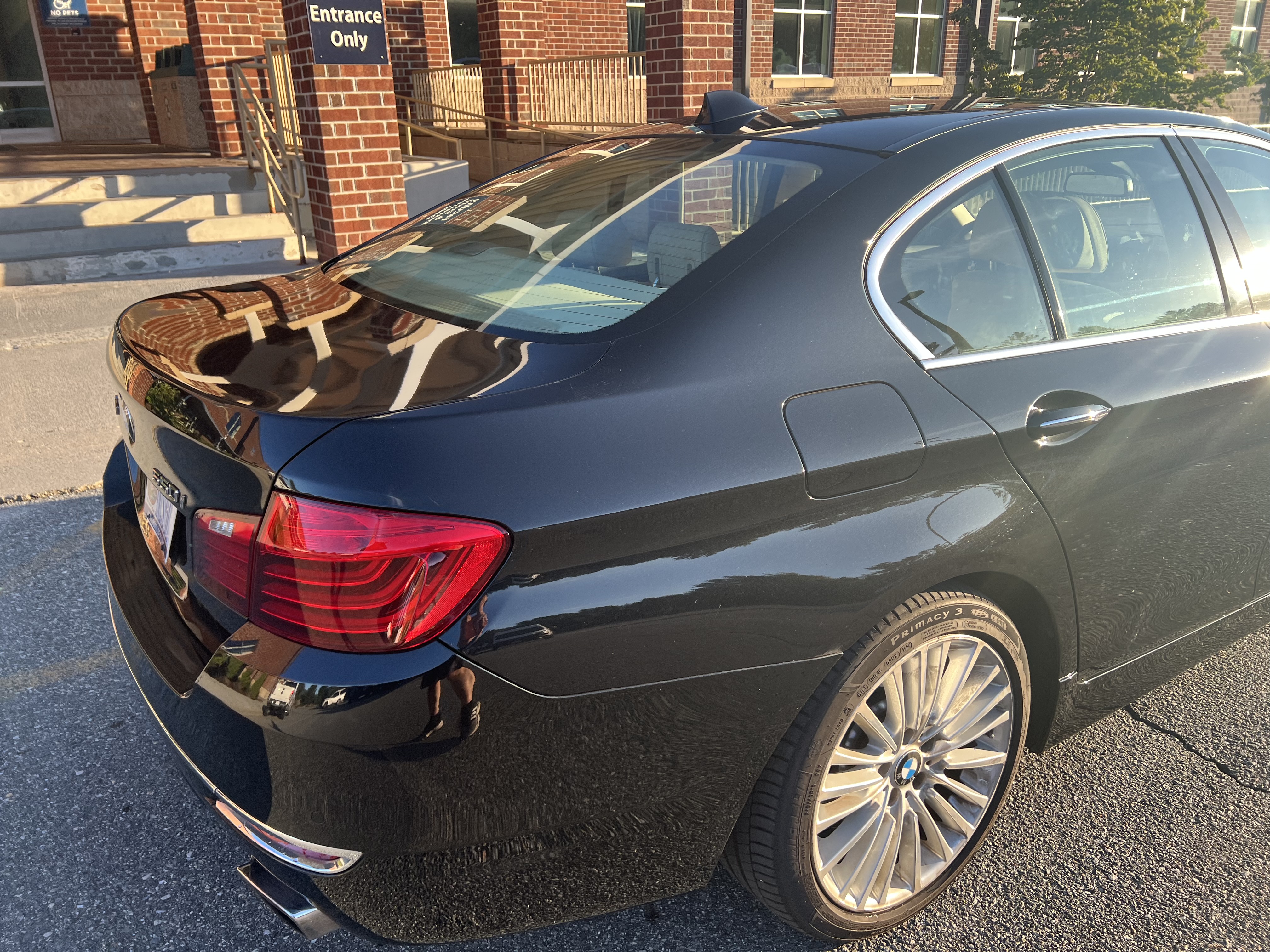 Used 2015 BMW 550i xDrive Sedan AWD/4WD image 6