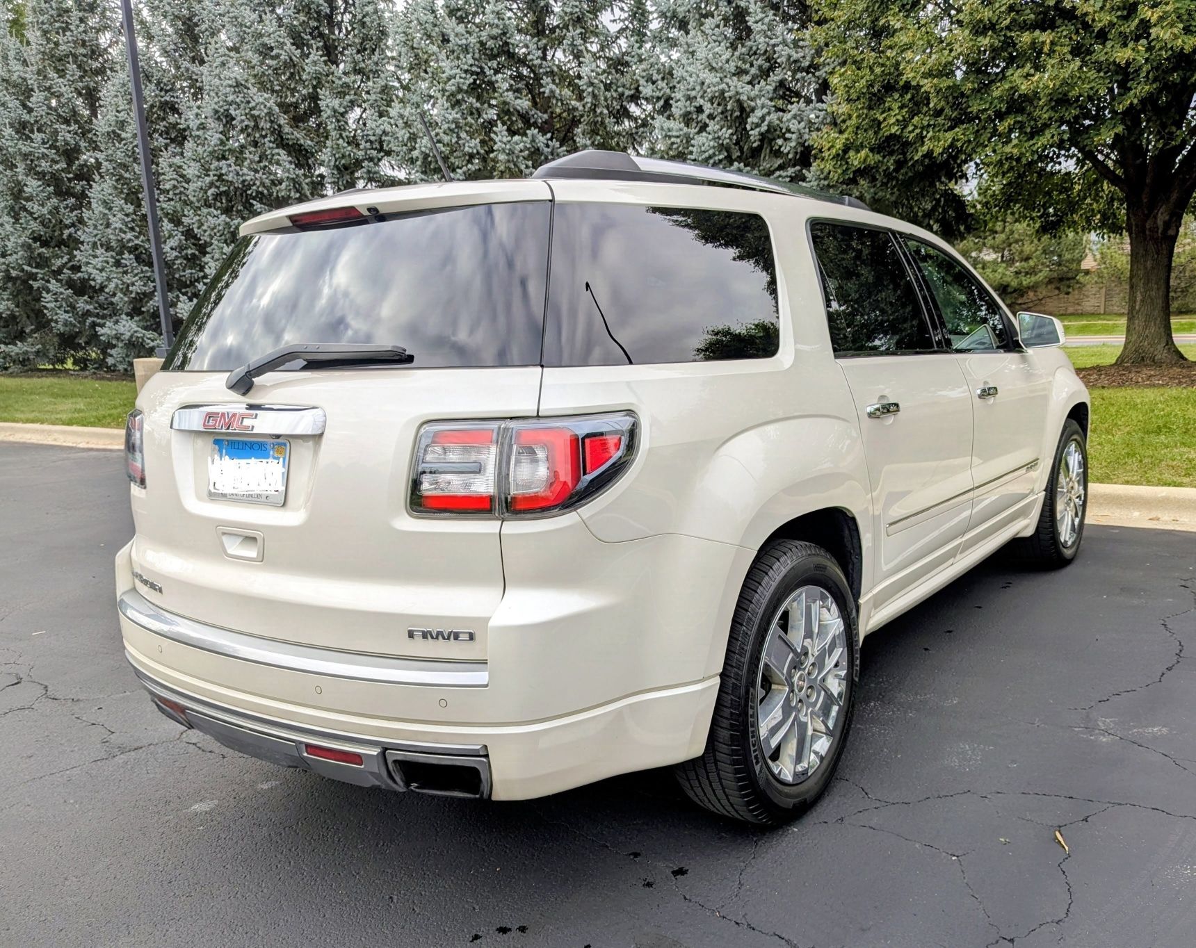 Used 2014 GMC Acadia Denali AWD/4WD image 10