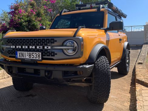 Used 2021 Ford Bronco Badlands image 2