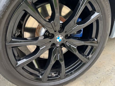 Used 2024 BMW X7 M60i AWD/4WD image 8