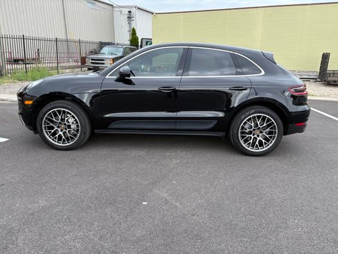 Used 2017 Porsche Macan S AWD/4WD image 2