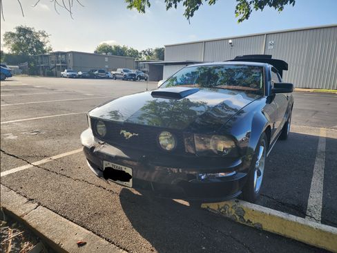 Used 2009 Ford Mustang GT Premium RWD image 1