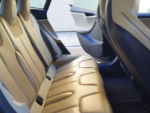 Used 2014 Tesla Model S P85D image 11