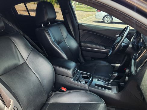 Used 2013 Dodge Charger R/T image 16