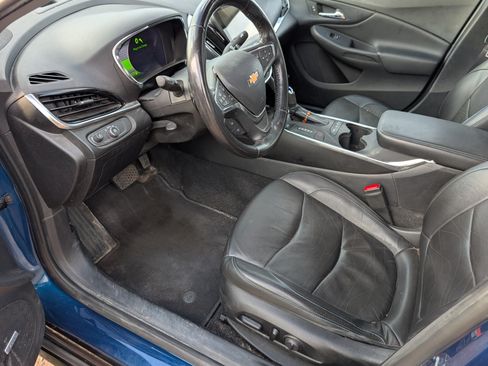 Used 2019 Chevrolet Volt Premier w/ Driver Confidence II Package FWD image 10