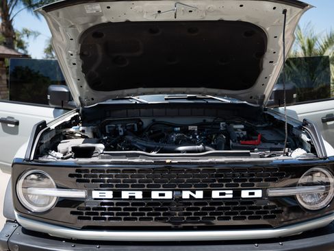 Used 2024 Ford Bronco Wildtrak AWD/4WD image 9