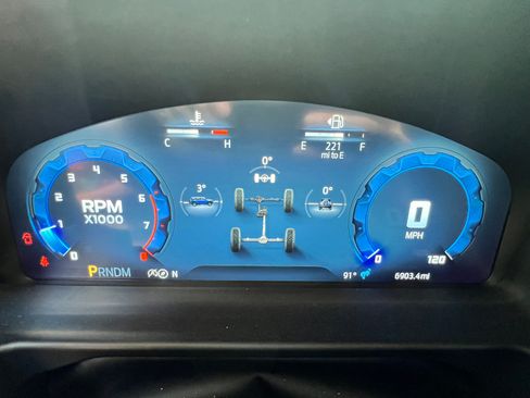 Used 2025 Ford Bronco 4-Door AWD/4WD image 26