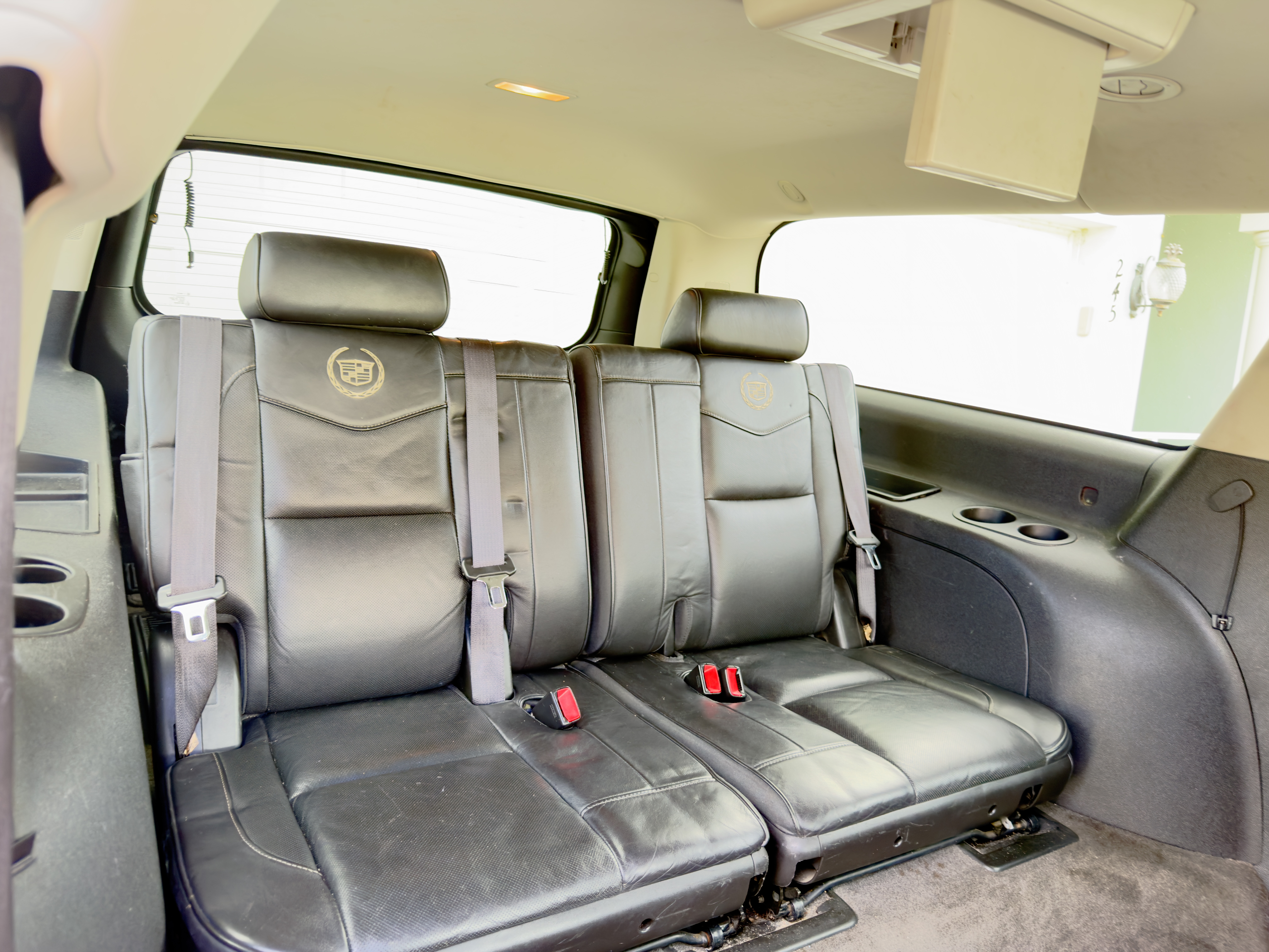 Used 2012 Cadillac Escalade ESV Platinum AWD/4WD image 8