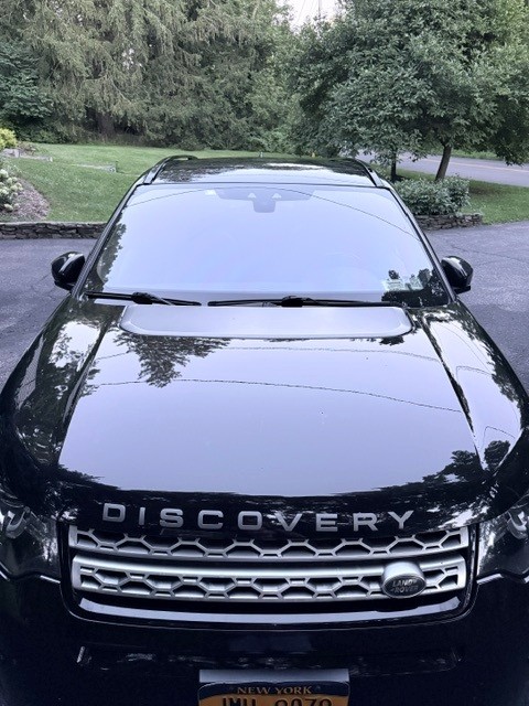 Used 2019 Land Rover Discovery Sport HSE AWD/4WD image 2
