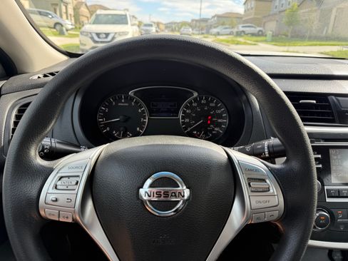 Used 2017 Nissan Altima 2.5 S w/ Power Driver Seat Package image 12