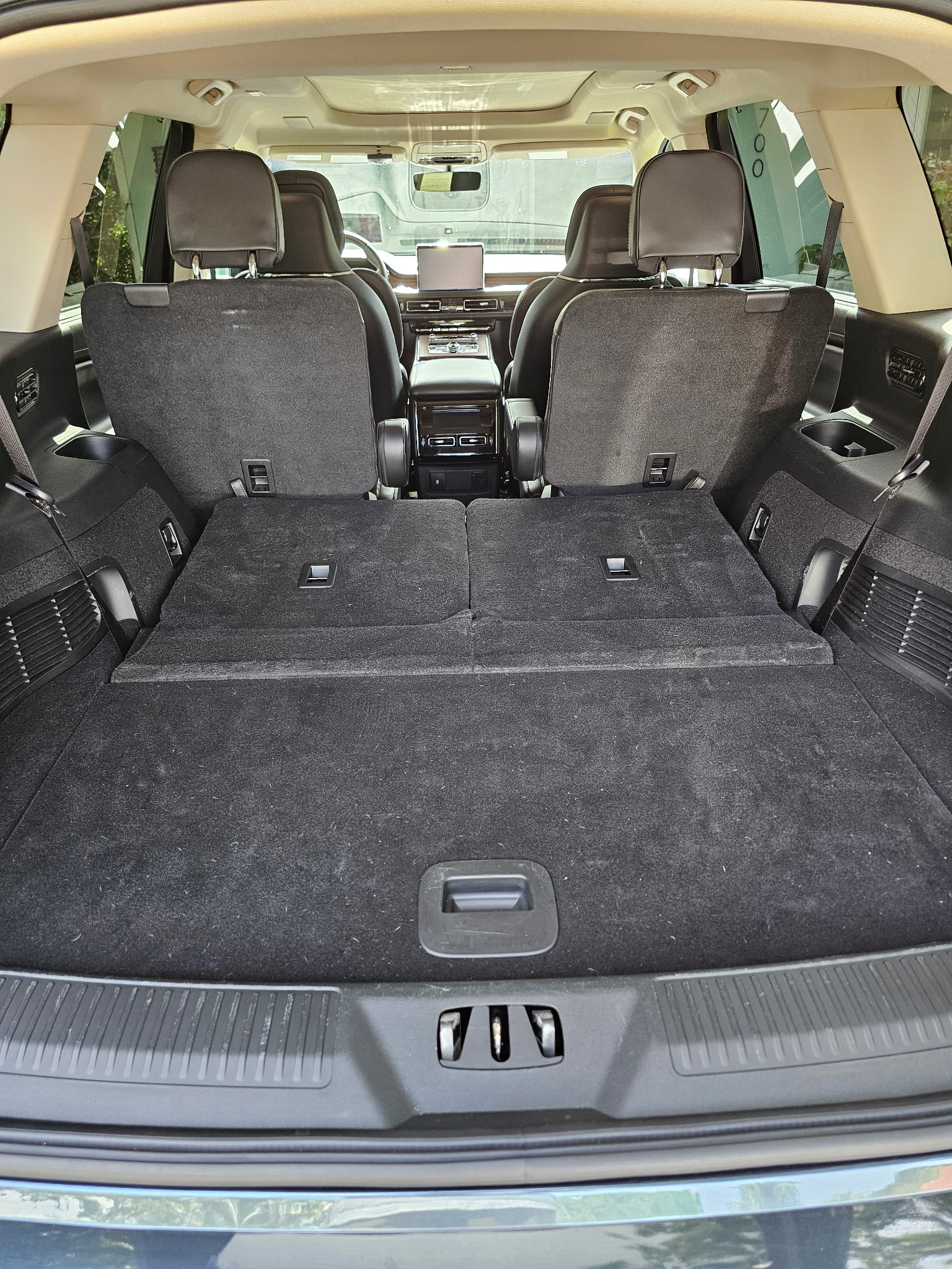 Used 2023 Lincoln Aviator Reserve w/ Equipment Group 201A RWD image 16