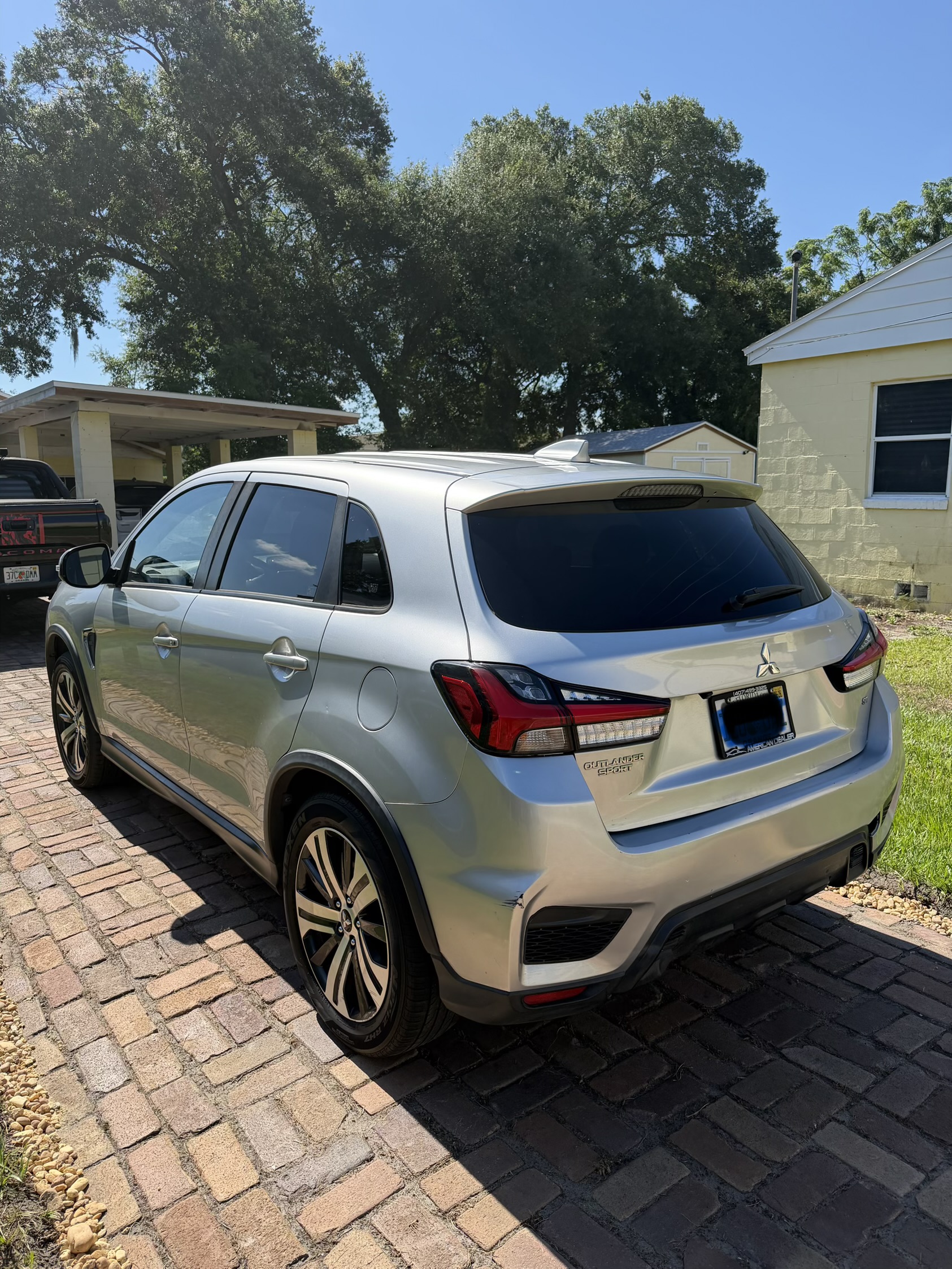 Used 2020 Mitsubishi Outlander Sport SE AWD/4WD image 8