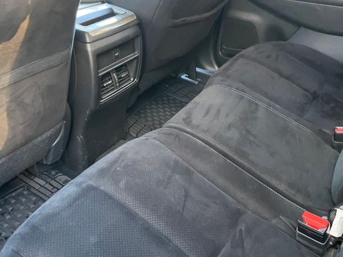 Used 2018 Nissan Murano SV image 9