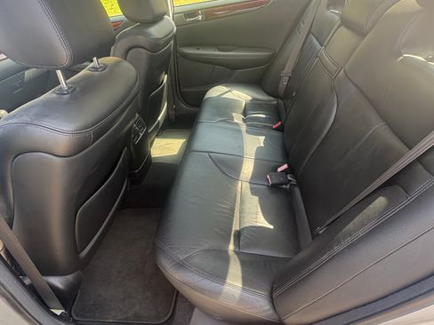 Used 2002 Lexus ES 330 FWD image 11