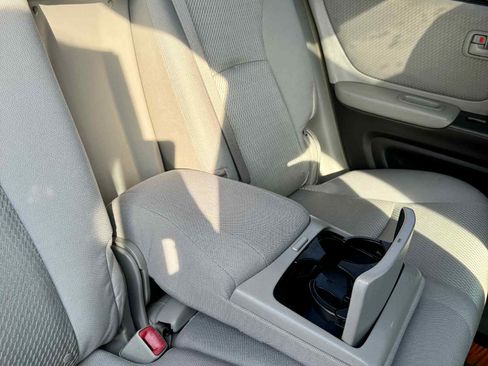 Used 2006 Toyota Highlander Sport image 14