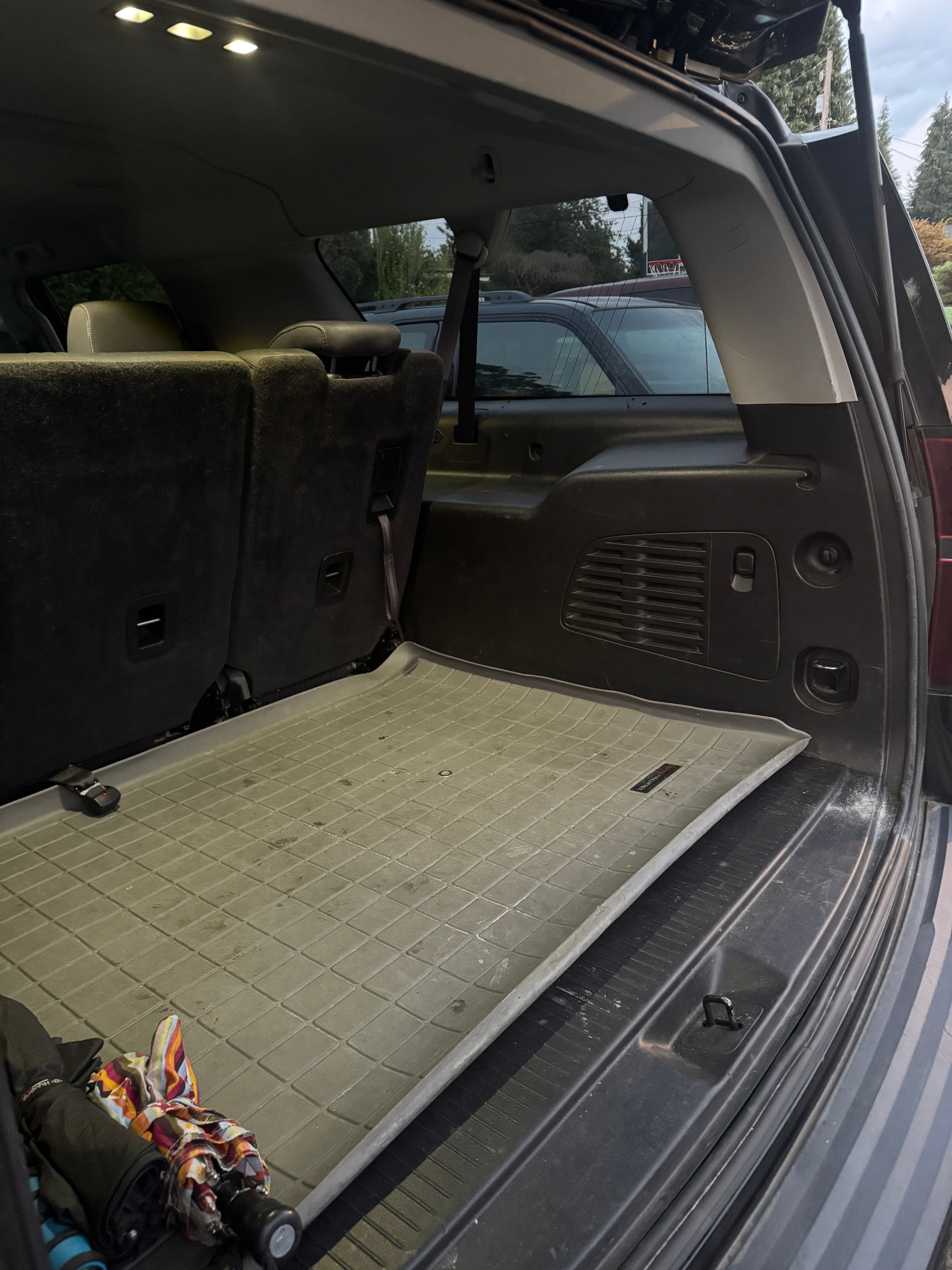 Used 2016 Chevrolet Suburban LS AWD/4WD image 16