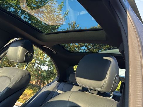 Used 2019 Mercedes-Benz C 300 Sedan image 12