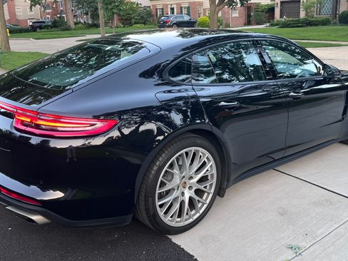 Used 2019 Porsche Panamera 4 AWD/4WD image 2