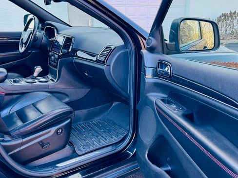 Used 2020 Jeep Grand Cherokee Trailhawk w/ Trailhawk Luxury Group image 11