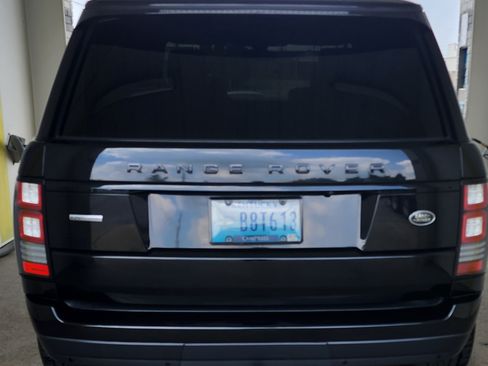 Used 2014 Land Rover Range Rover Supercharged image 2