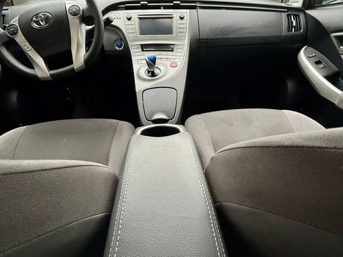 Used 2013 Toyota Prius Two image 13