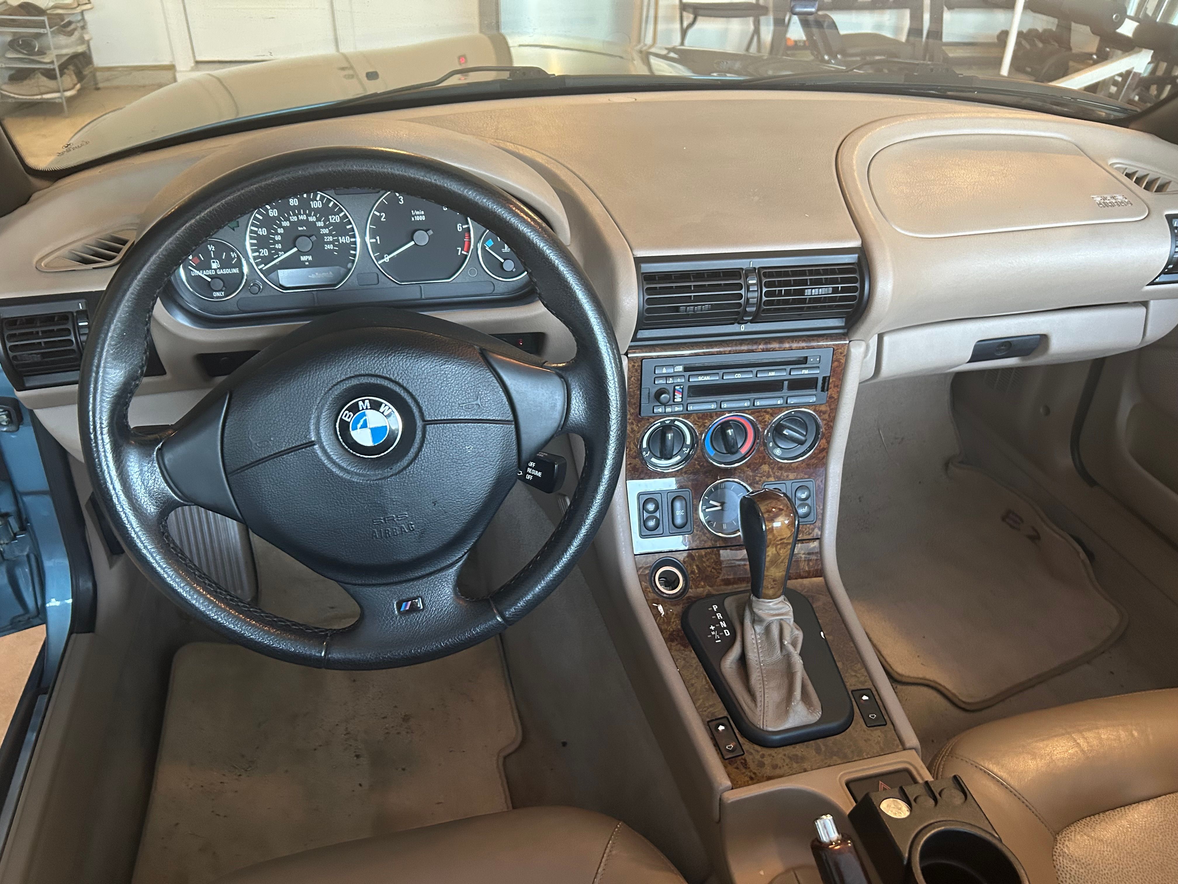 Used 2001 BMW Z3 3.0i RWD image 12