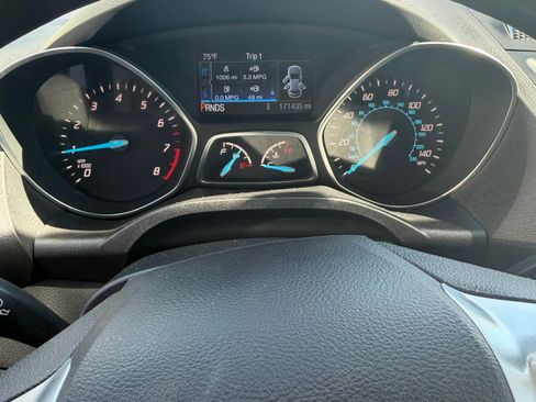 Used 2016 Ford Escape SE AWD/4WD image 14