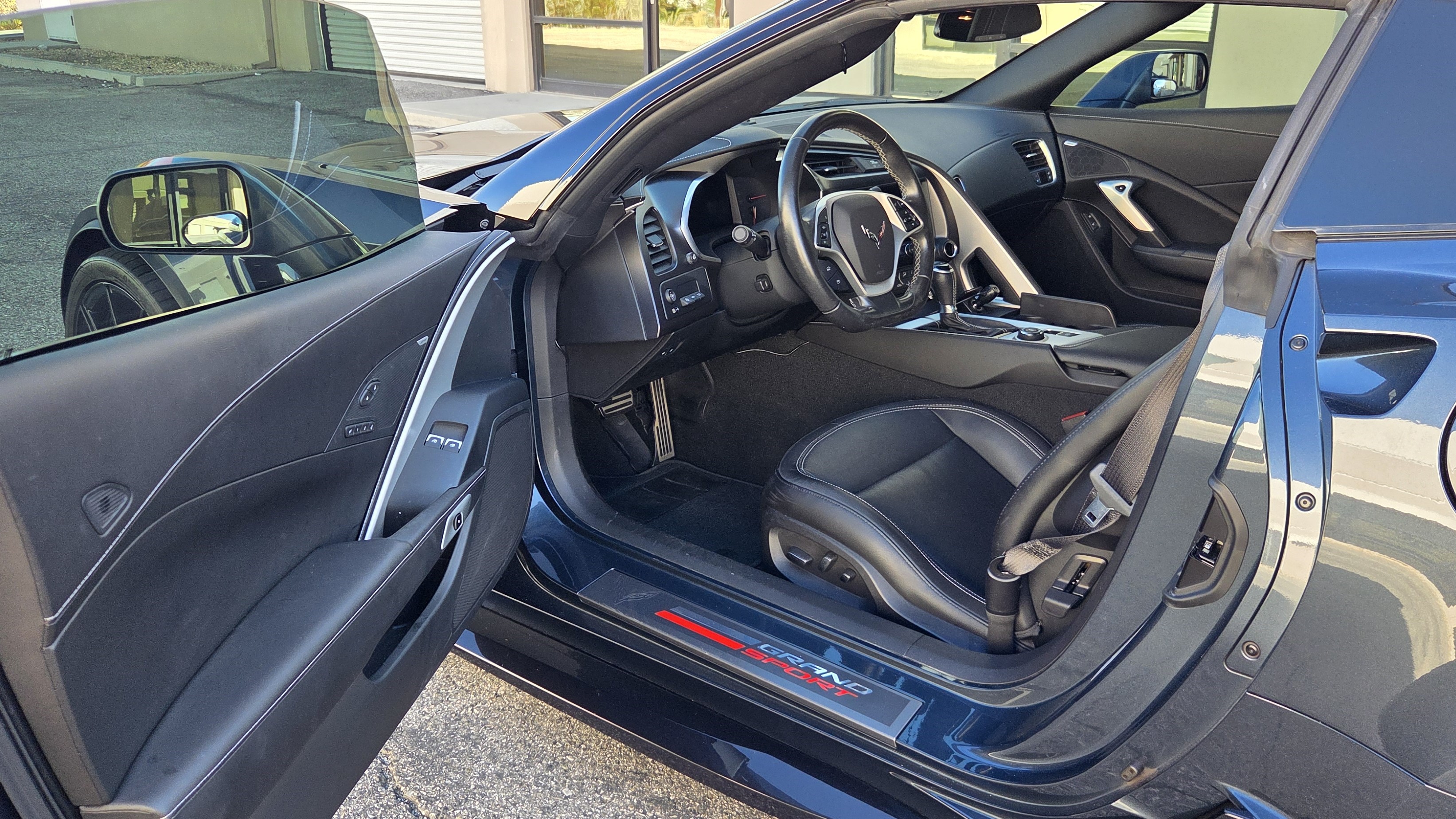 Used 2019 Chevrolet Corvette Grand Sport RWD image 11