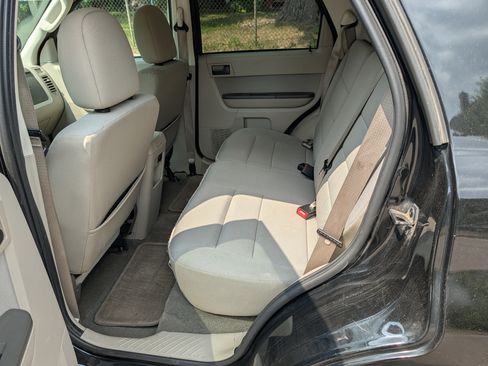 Used 2012 Ford Escape XLT FWD image 13