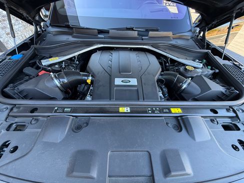 Used 2023 Land Rover Range Rover First Edition image 16