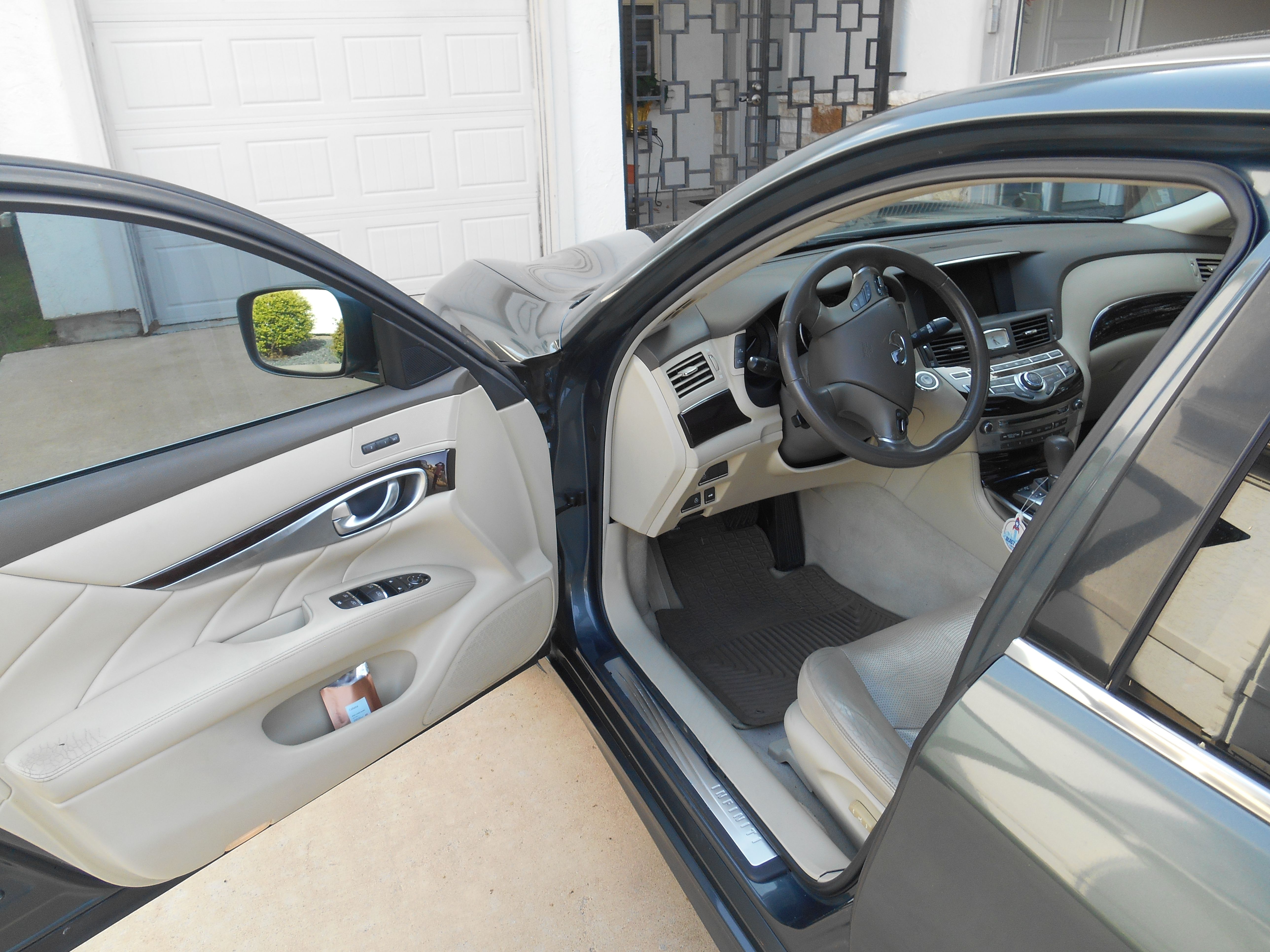 Used 2011 INFINITI M37 x w/ Premium Pkg AWD/4WD image 17
