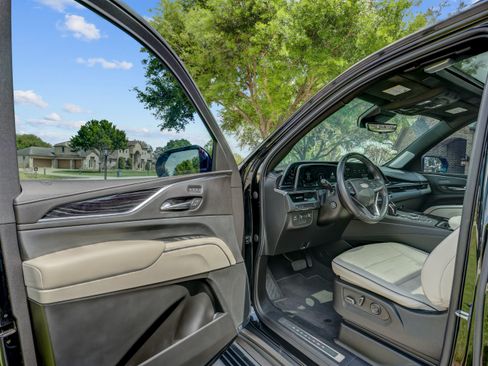 Used 2021 Cadillac Escalade Sport w/ Driver Assist Tech Package image 14