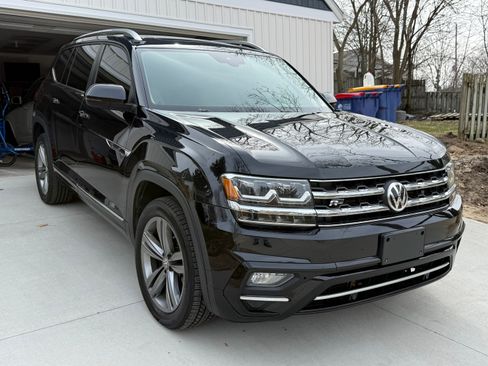 Used 2018 Volkswagen Atlas SEL w/ R-Line Package image 1