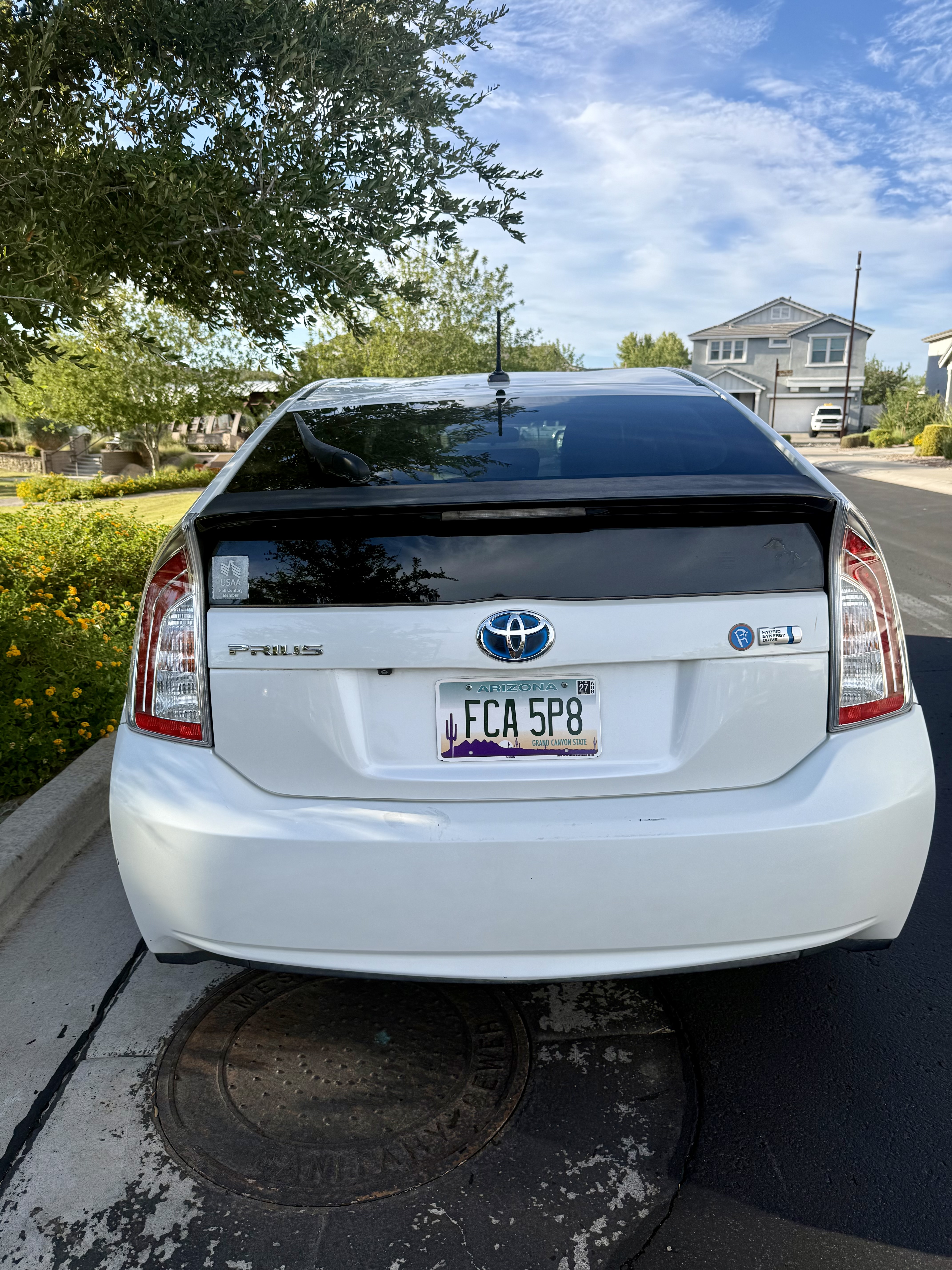 Used 2014 Toyota Prius Three FWD image 9