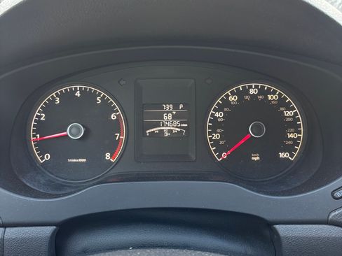 Used 2011 Volkswagen Jetta S image 10