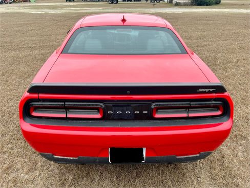 Used 2015 Dodge Challenger SRT Hellcat image 6