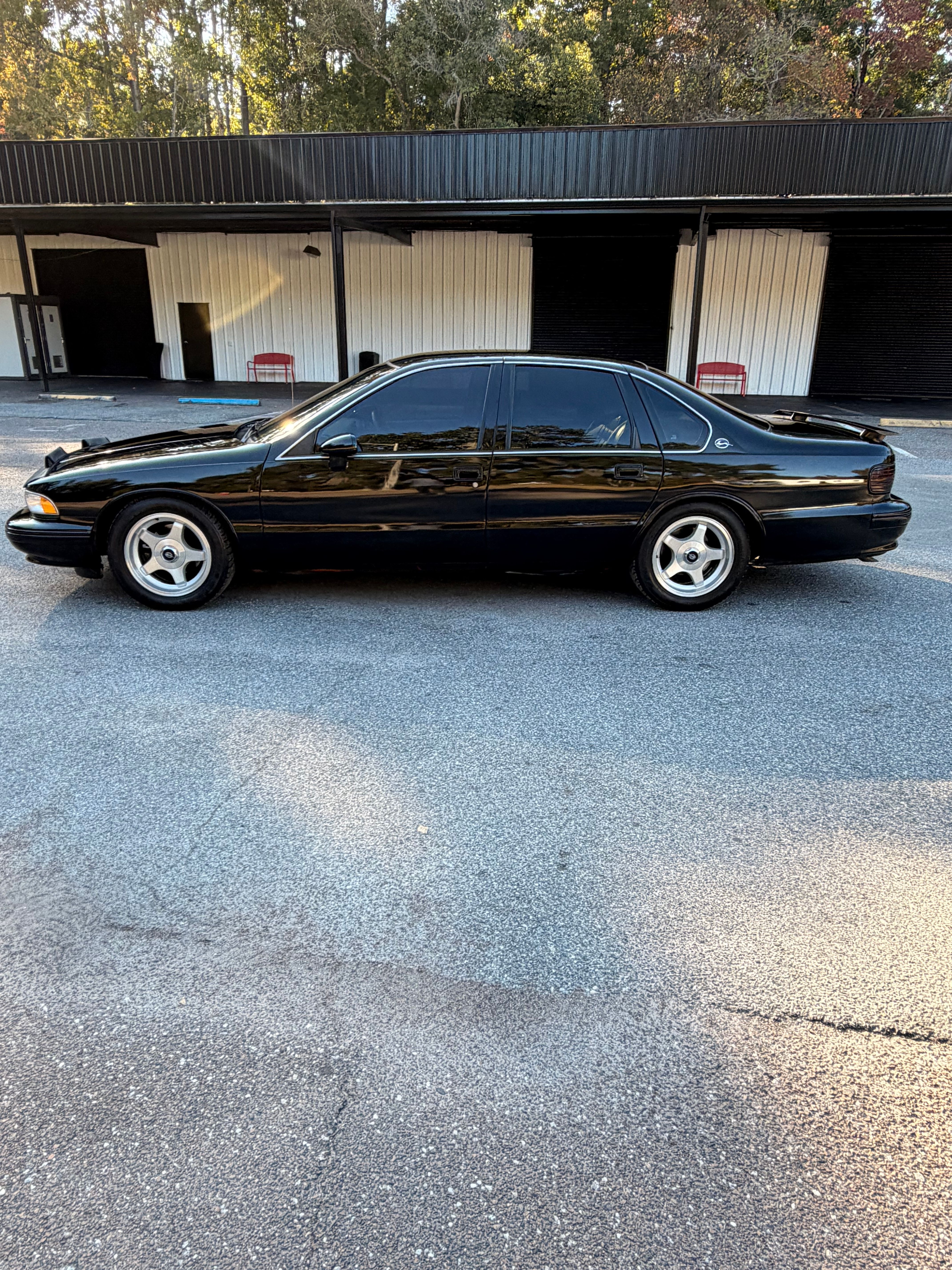 Used 1994 Chevrolet Impala SS RWD image 2