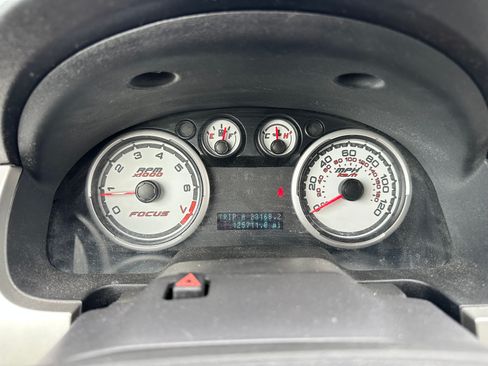 Used 2010 Ford Focus SEL FWD image 16