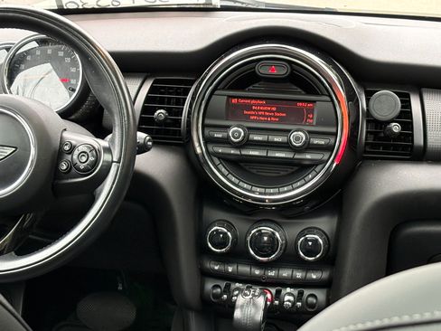 Used 2015 MINI Cooper 2-Door Hardtop image 14