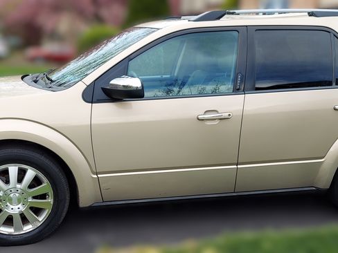 Used 2008 Ford Taurus X Limited image 2