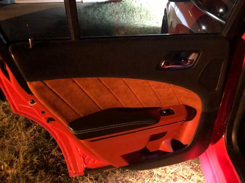 Used 2015 Dodge Charger SRT Hellcat w/ Harman/Kardon Audio Group image 10